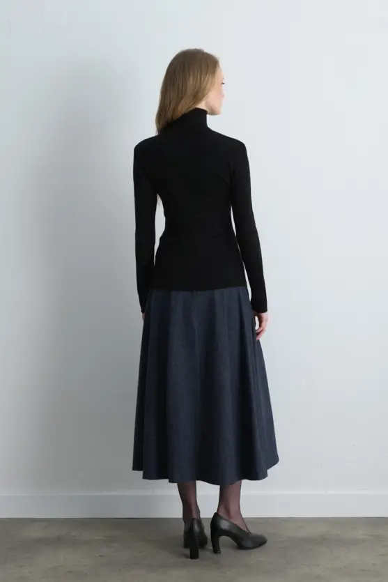 Turtleneck Basic Knit Black - 6