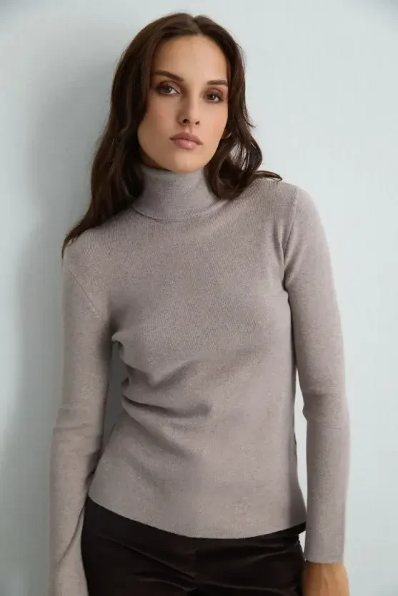 Turtleneck Basic Knit Top - Fawn - Gusto