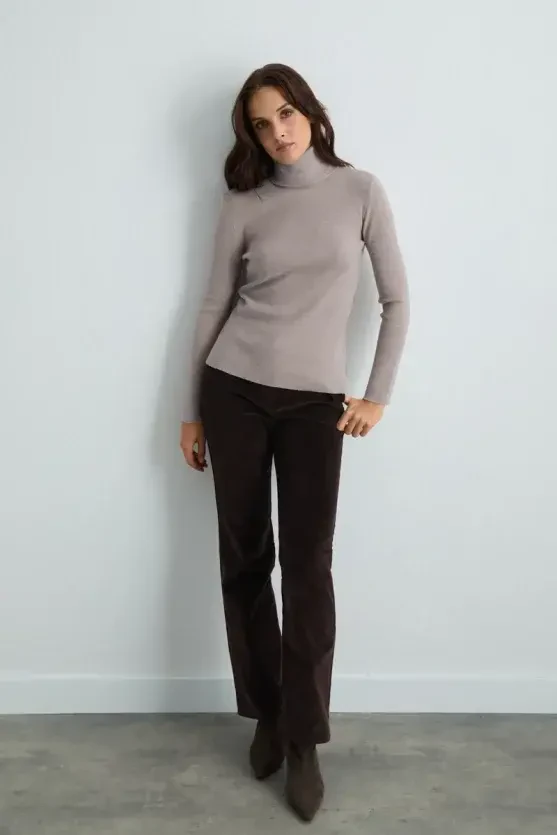 Turtleneck Basic Knit Top - Fawn - Gusto