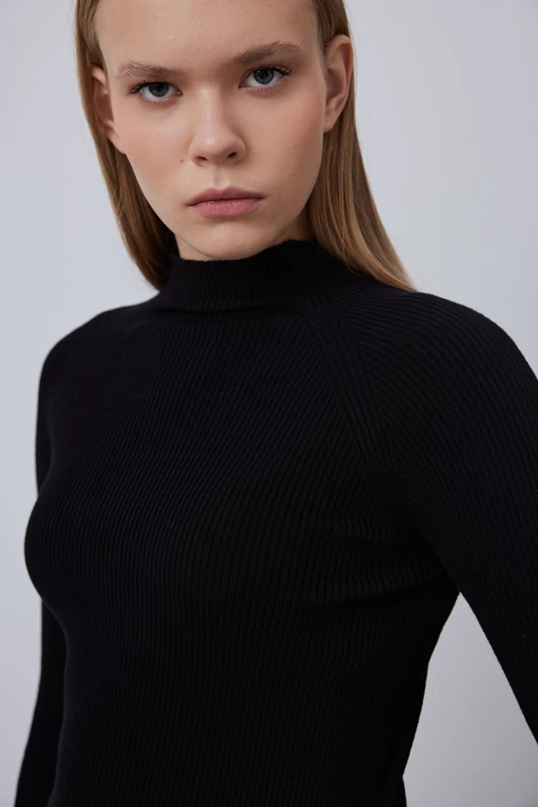 Turtleneck Slim Fit Basic Knitwear - Black - 1