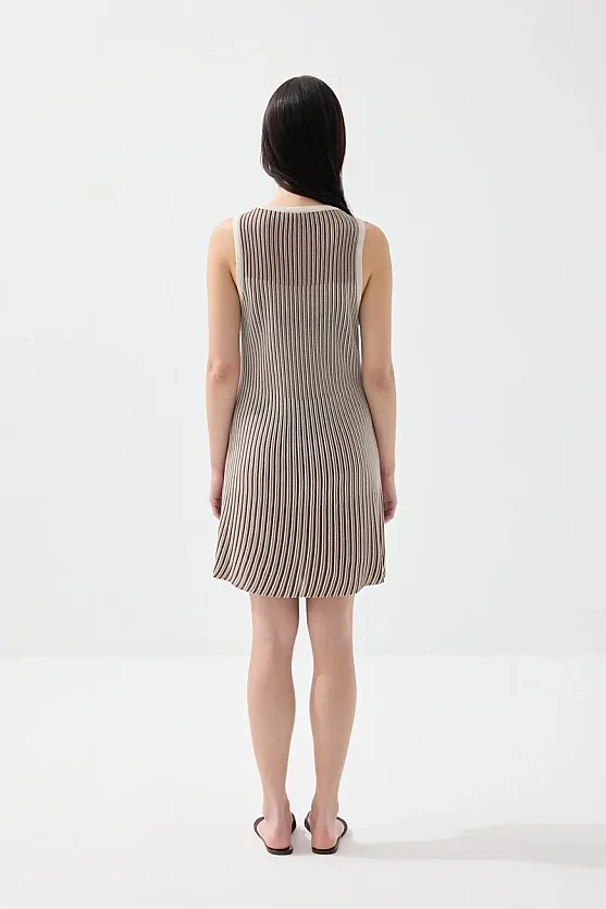 Two-Tone Sleeveless Viscose Knit Dress - Brown - Gusto