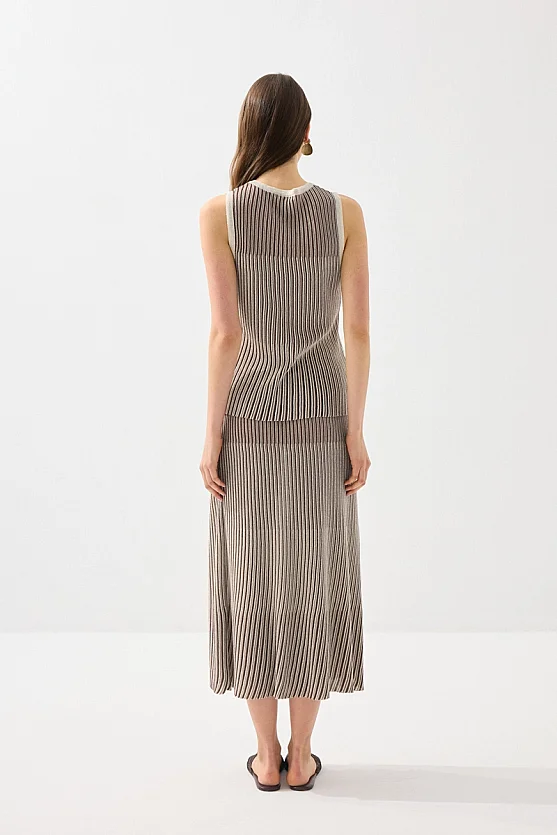 Two-Tone Viscose Knit Tank Top - Brown - 8
