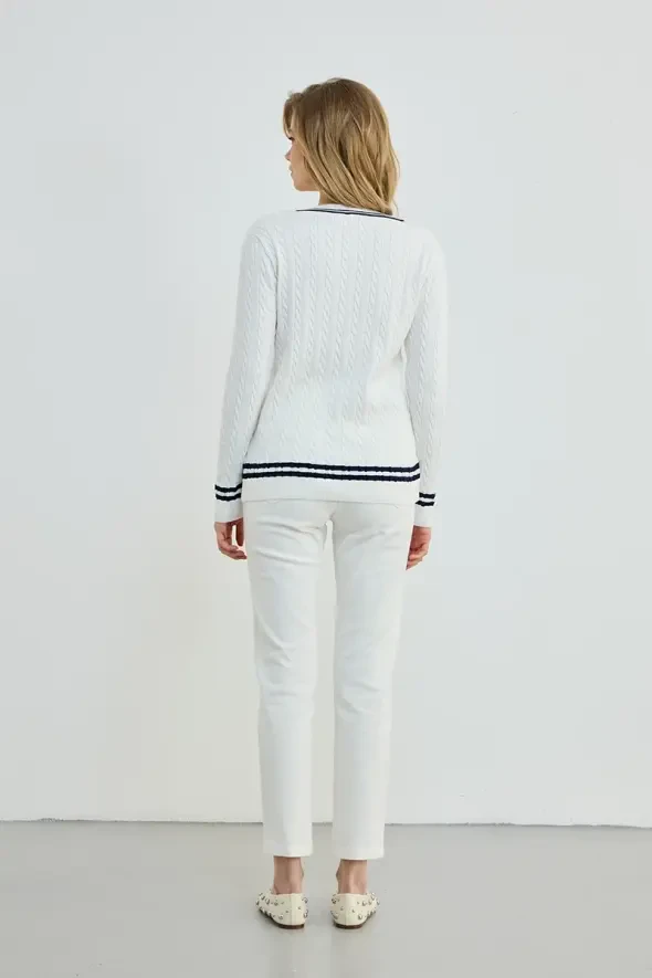 V-Neck Braided Knit Blouse - Ecru - 3