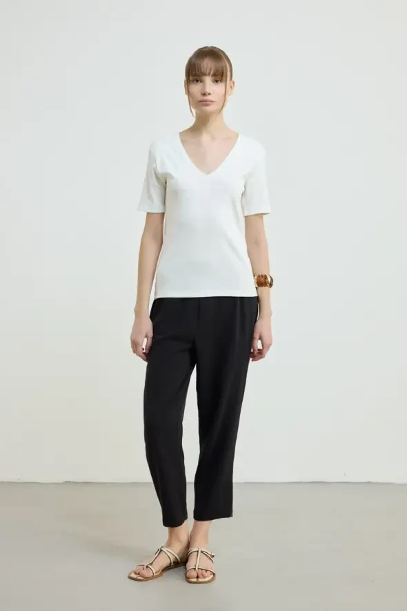 V-Neck Cotton Ribbed T-Shirt - Ecru - 2