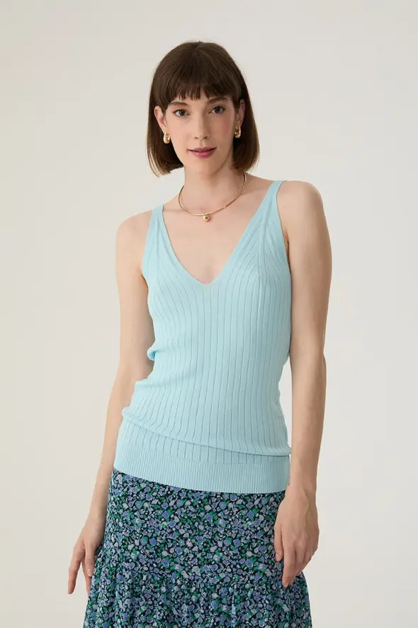 V Neck Knitwear Tank Top - Baby Blue - 1