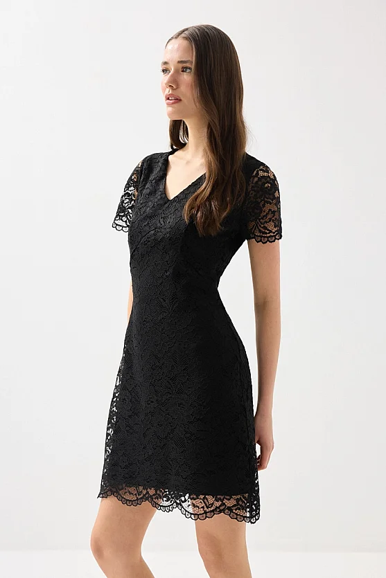 V-Neck Lace Broderie Evening Dress - Black - Gusto