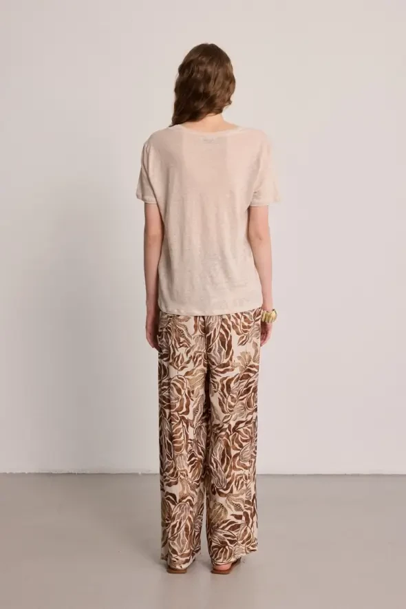 V-Neck Linen T-Shirt - Beige - 4