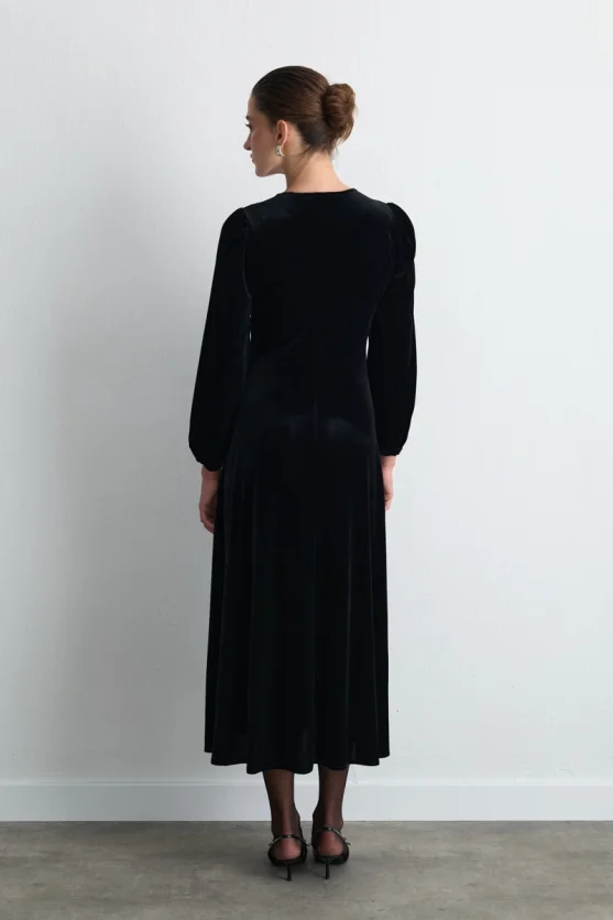 V Neck Long Velvet Dress Black - Gusto