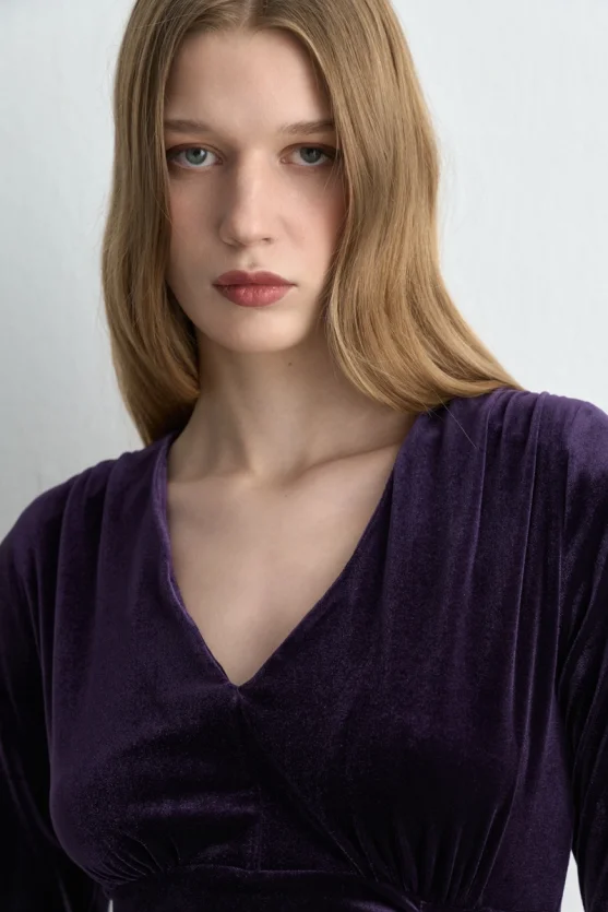 V Neck Long Velvet Dress Plum - Gusto
