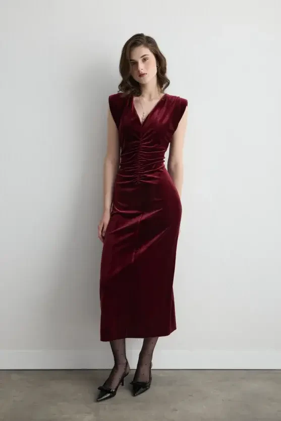V-Neck Long Velvet Evening Dress - Burgundy - Gusto