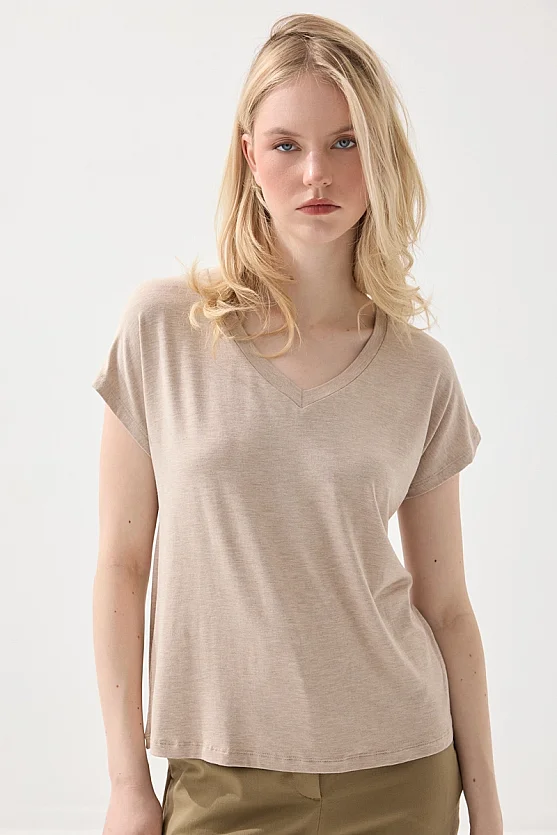 V-Neck Mélange Bamboo T-Shirt - Beige - Gusto