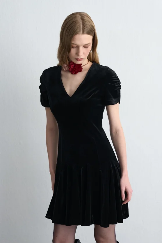 V Neck Mini Velvet Dress Black - Gusto