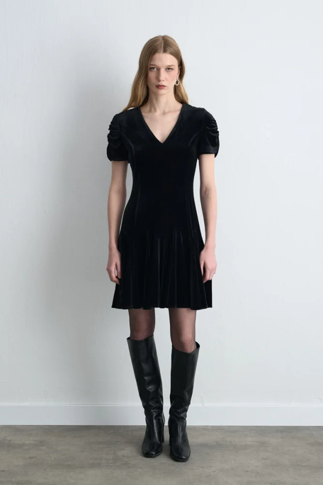 V Neck Mini Velvet Dress Black