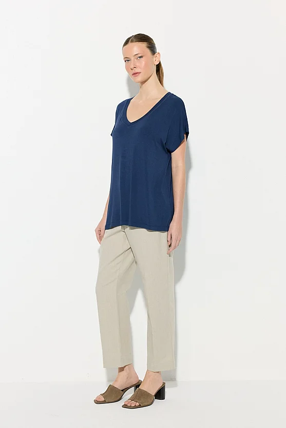 V-Neck Relaxed Fit Bamboo T-Shirt - Navy Blue - 3
