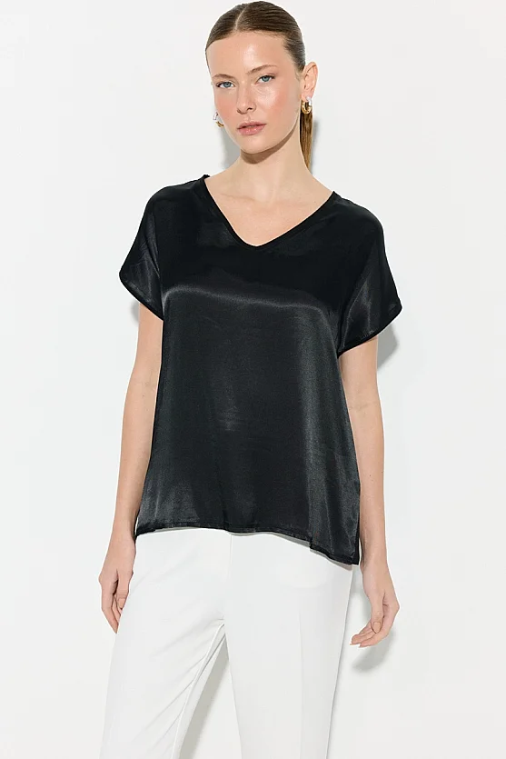 V-Neck Satin Front T-Shirt - Black - Gusto