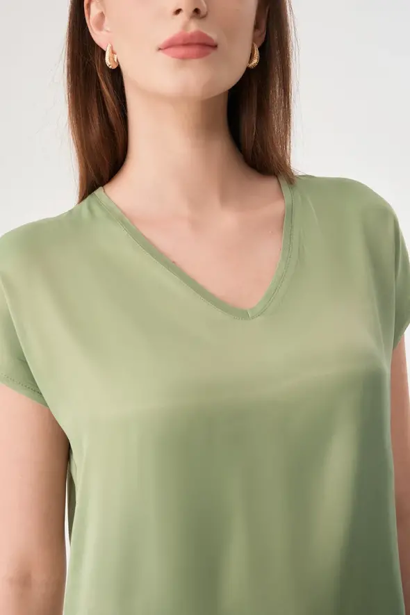 V Neck Satin Front T-shirt - Green - 4