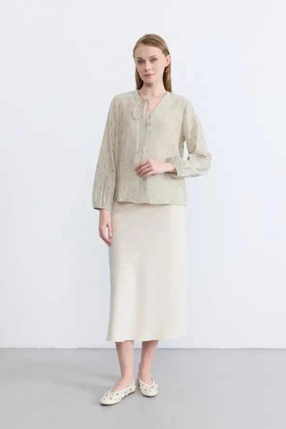 V-Neck Self-Patterned Blouse - Green - 2