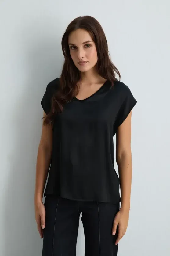 V-Neck Viscose Front Satin T-Shirt - Black - 3