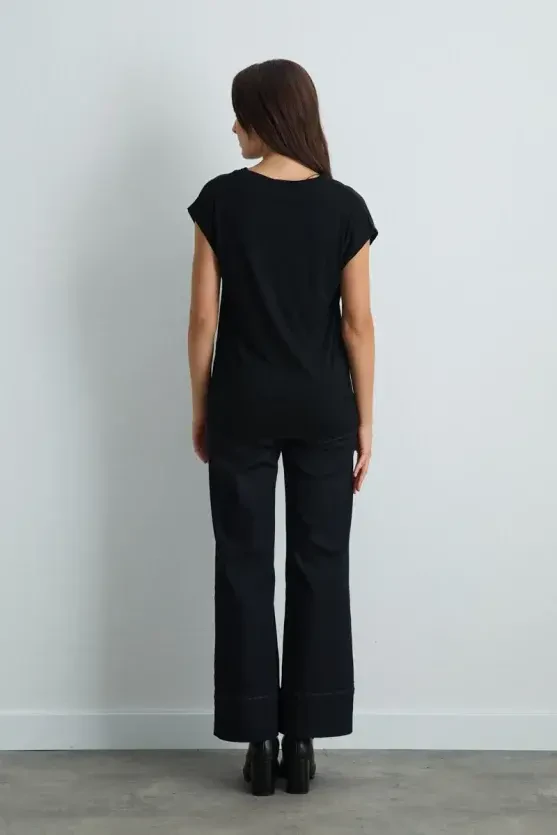 V-Neck Viscose Front Satin T-Shirt - Black - 5