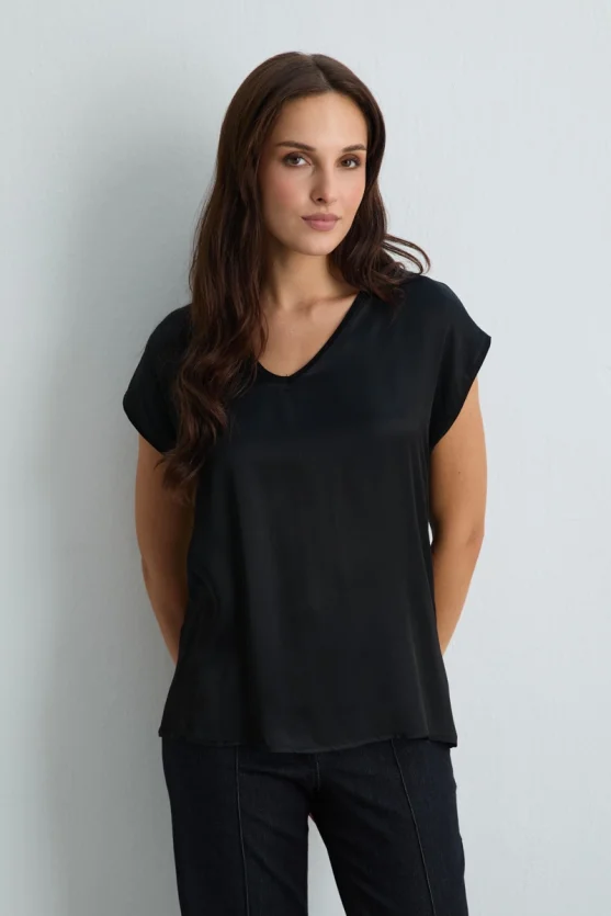 V Neck Viscose Front Satin T Shirt Black - Gusto