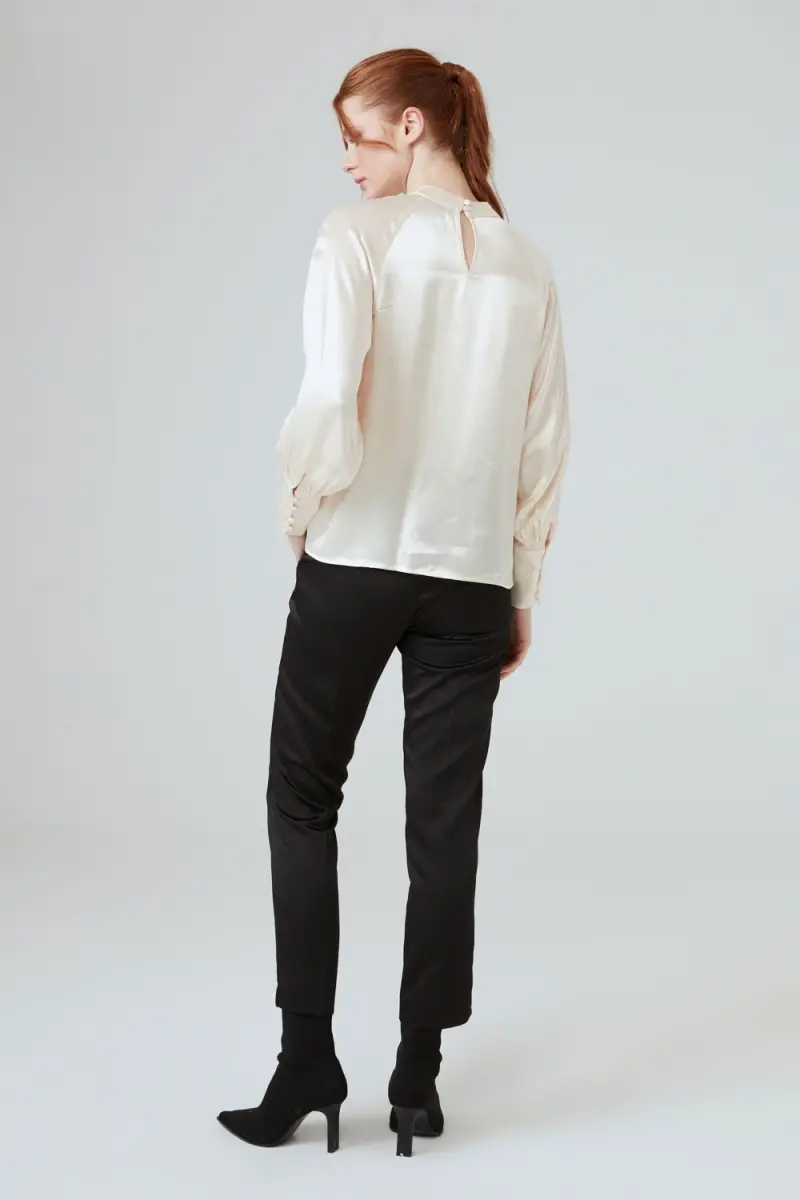 Women's Chiffon Blouses: 14 Items up to −85%