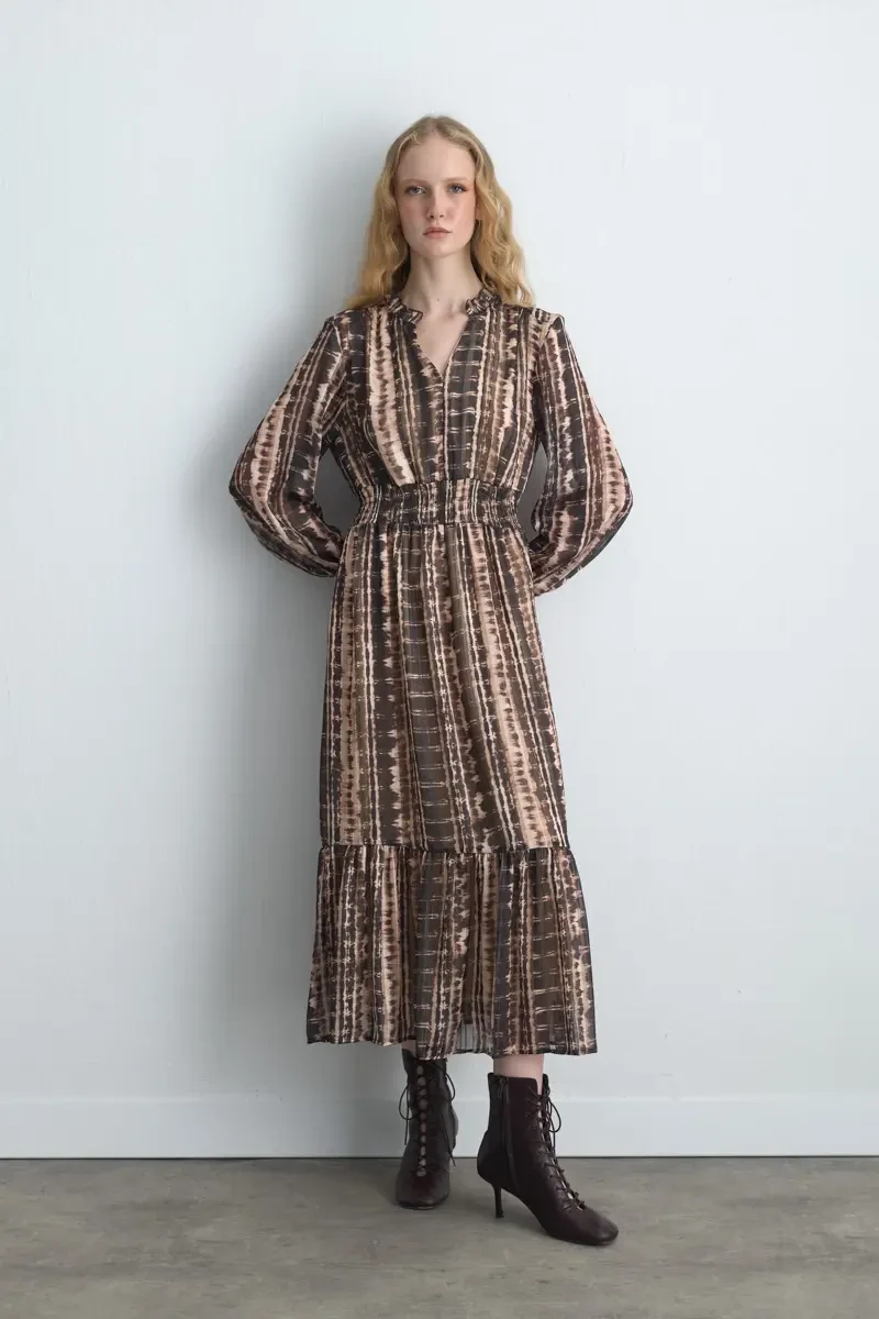 Waist-Fitted Foil Patterned Long Dress - Brown Brown