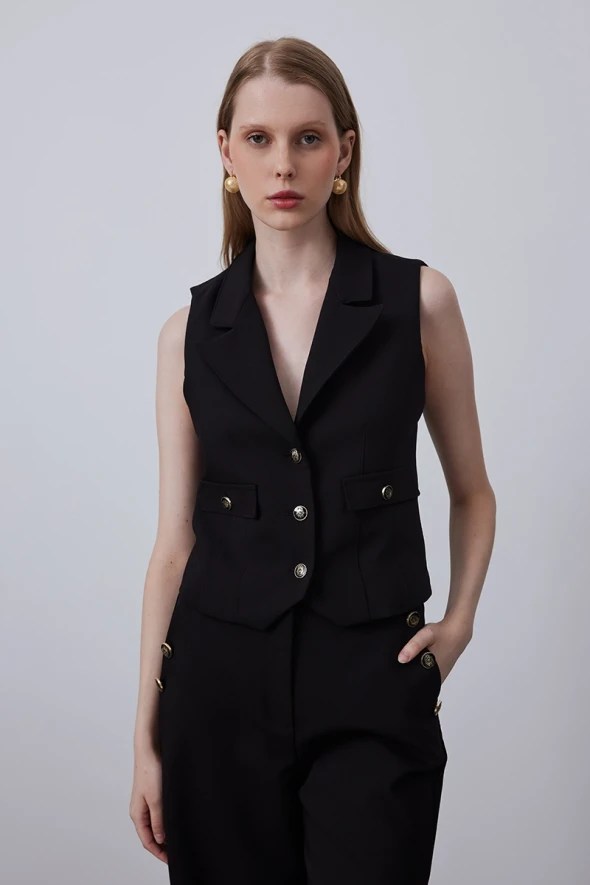 Waist-Fitting Vest with Collar - Black - 2