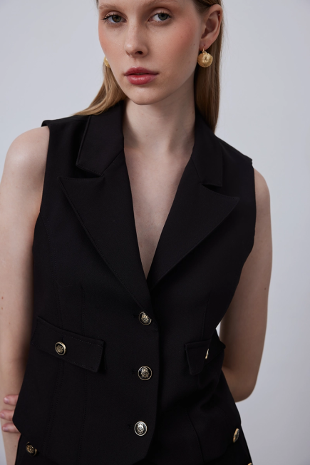 Waist-Fitting Vest with Collar - Black Black