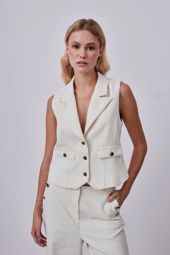 Waist-Fitting Vest with Collar - Ecru - 2