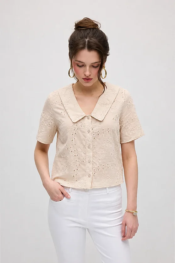 Wide Collar Broderie Shirt - Mink - Gusto