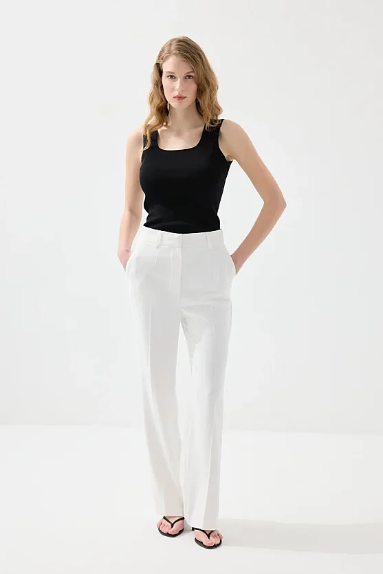 Wide Leg Crepe Pants - White - Gusto