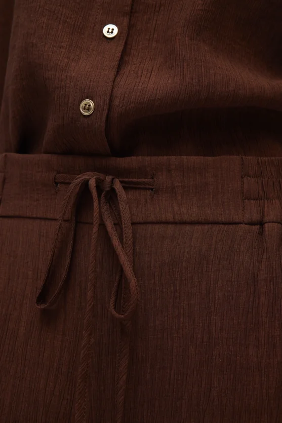 Wide-Leg Crinkle Pants - Brown - Gusto