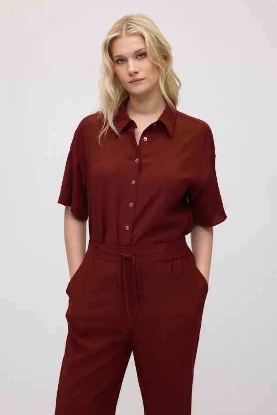 Wide-Leg Crinkle Pants - Burgundy - Gusto