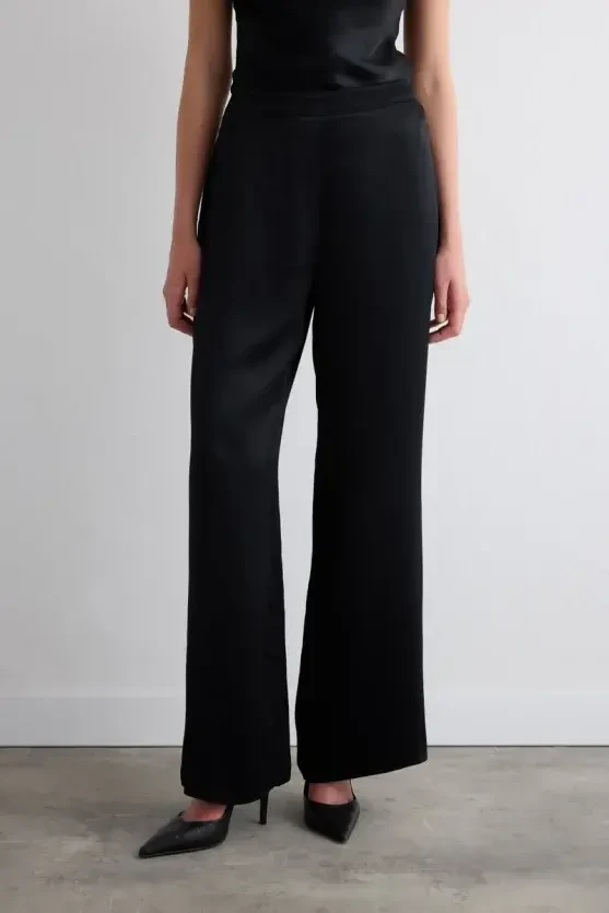 Wide-Leg Satin Pants - Black - Gusto
