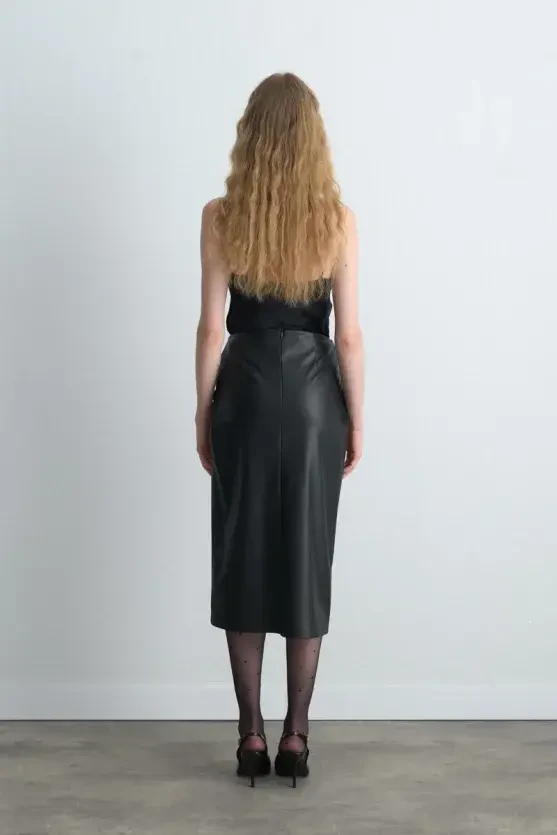 Wrap Leather Skirt - Black - Gusto