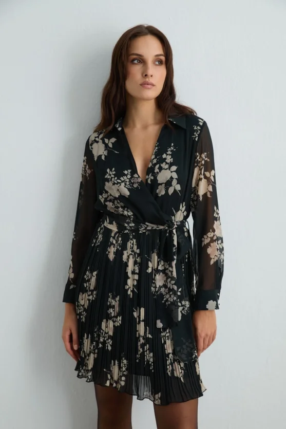 Wrap Style Pleated Dress Black - Gusto