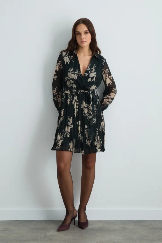 Wrap Style Pleated Dress Black - Gusto