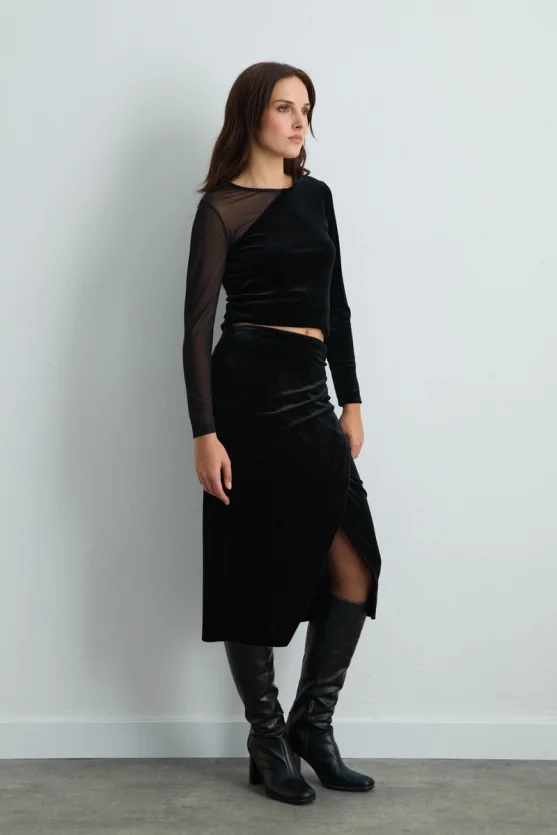 Wrap-Style Velvet Skirt - Black - Gusto