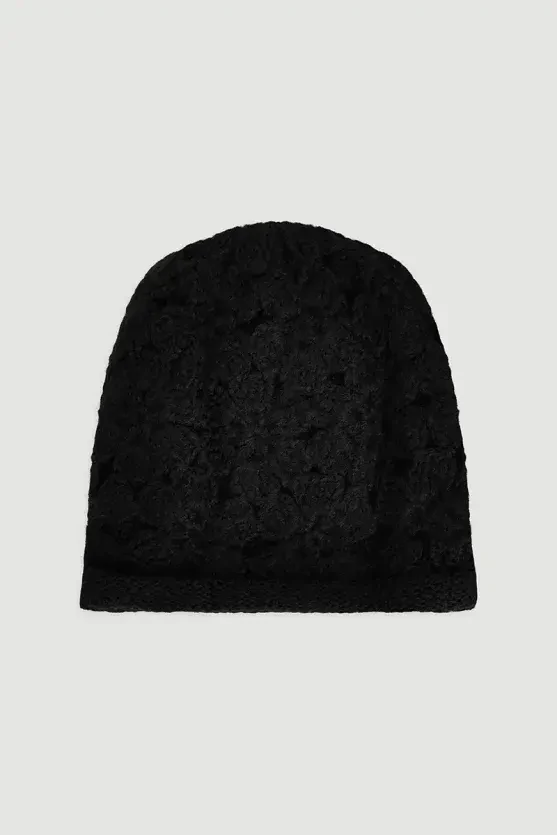 Floral Knit Beanie - Black - Gusto