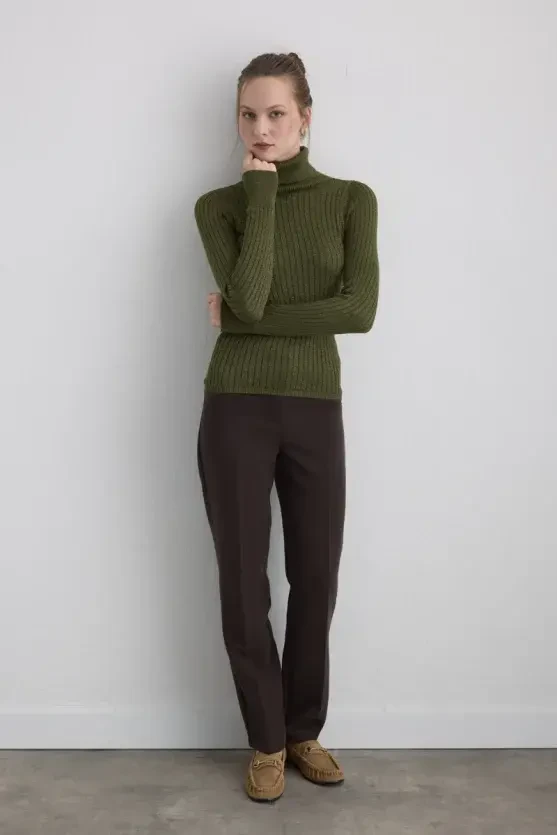 Sparkly Turtleneck Knit Blouse - Khaki - 4