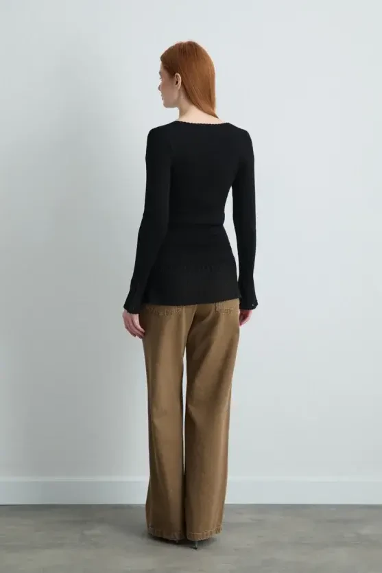 Heart-Neck Ruffle-Detail Knit Blouse - Black - 7