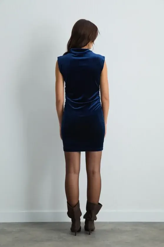 High-Neck Sleeveless Velvet Mini Dress - Navy Blue - 6