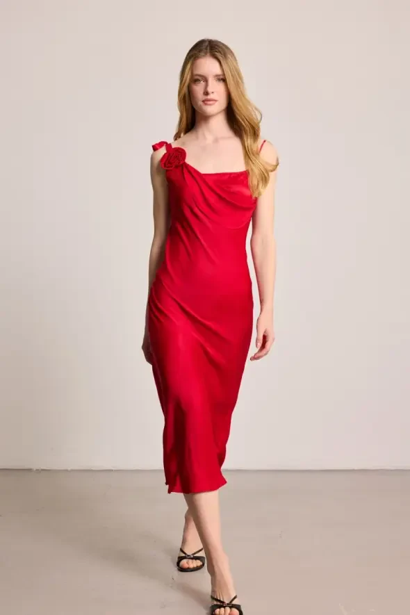 İnce Askılı Gül Broşlu Abiye Elbise - Kırmızı - Gusto