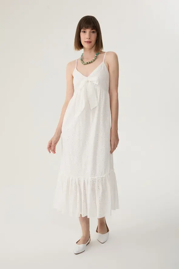 İnce Askılı Önü Fiyonklu Brode Elbise - Beyaz - 1