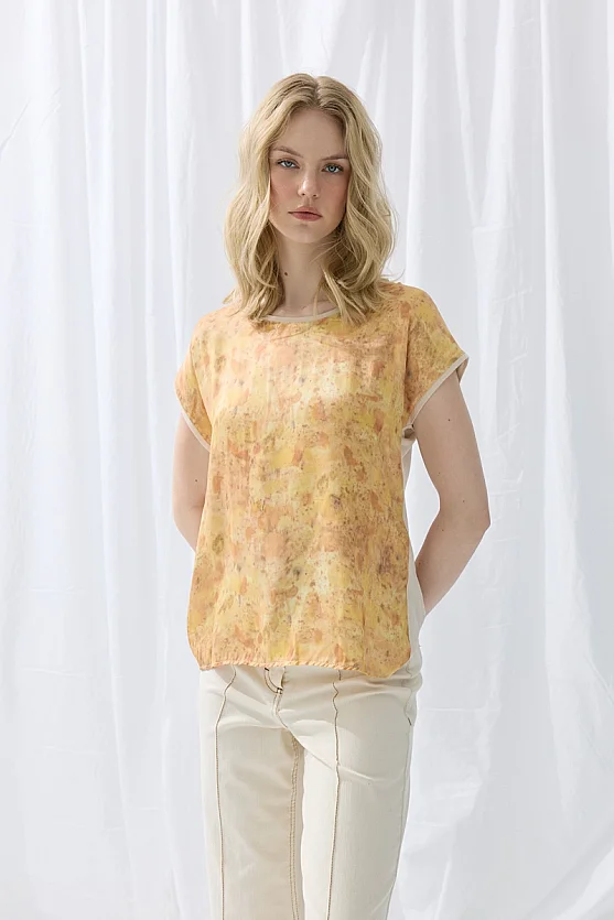 İz Koleksiyonu Eko Print Önü Saten T-shirt - Bej - Gusto