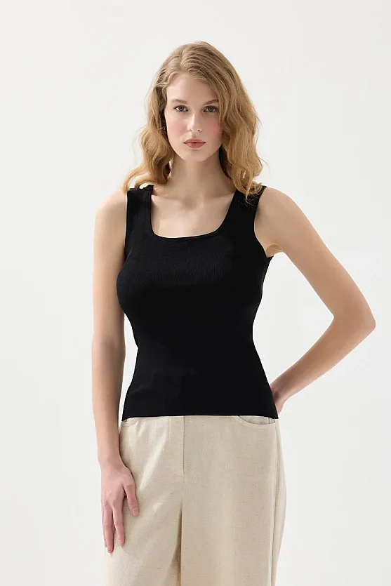 Kare Yaka Merserize Triko Atlet - Siyah - Gusto