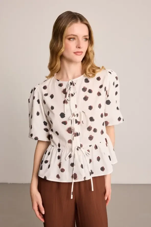 Kelebek Koleksiyonu Balon Kollu Bluz - Beyaz - Gusto