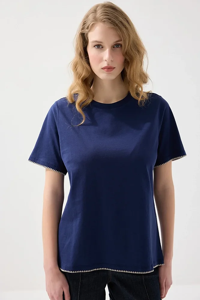 Kontrast Nakış Detaylı Pamuk Tshirt - Lacivert