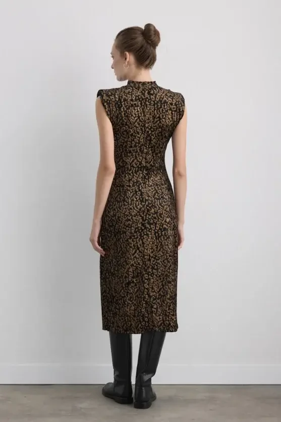 Leopar Baskılı Uzun Kadife Elbise - Siyah - 8