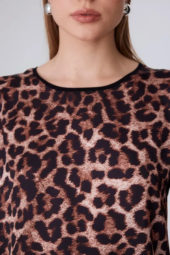 Leopar Desenli Önü Saten Tshirt - Kahve - 3